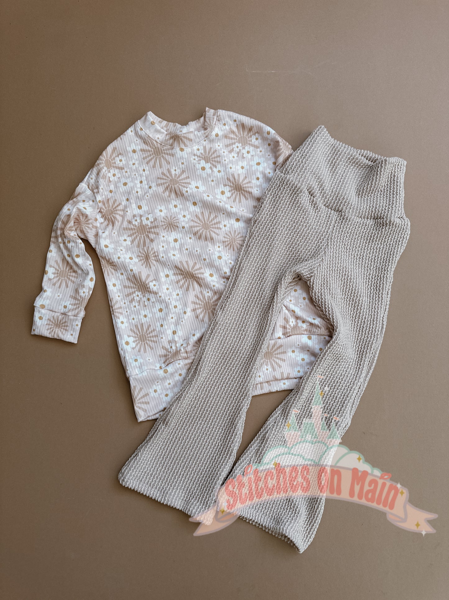 Kids Daphne Flares