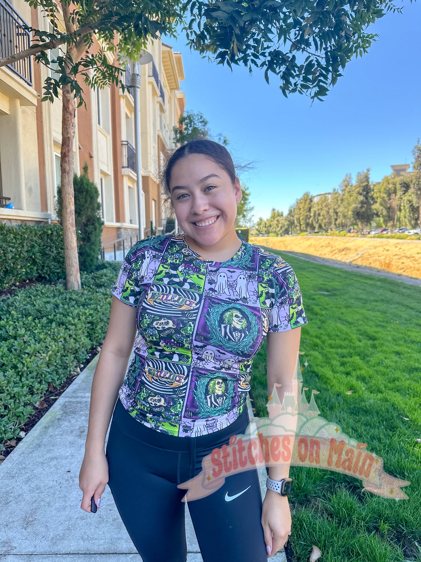 Adult crop fitted tee