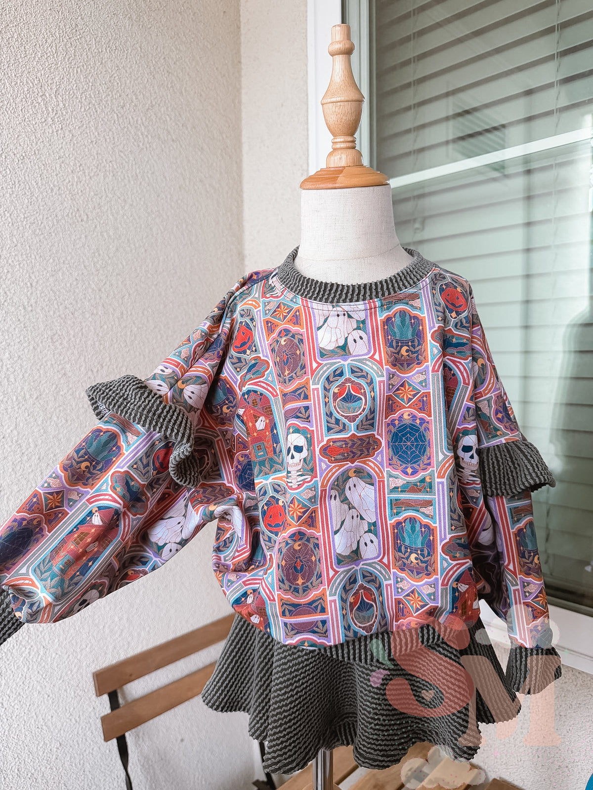 RTS 3T Oversized Sweater & Skirted Bummies Set Spooky Stained Glass